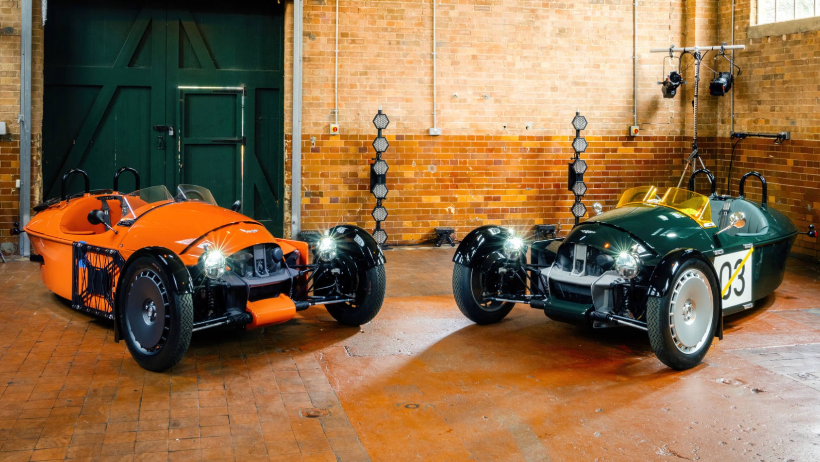 Nowy Morgan Super 3 - dwie wersje kolorystyczne