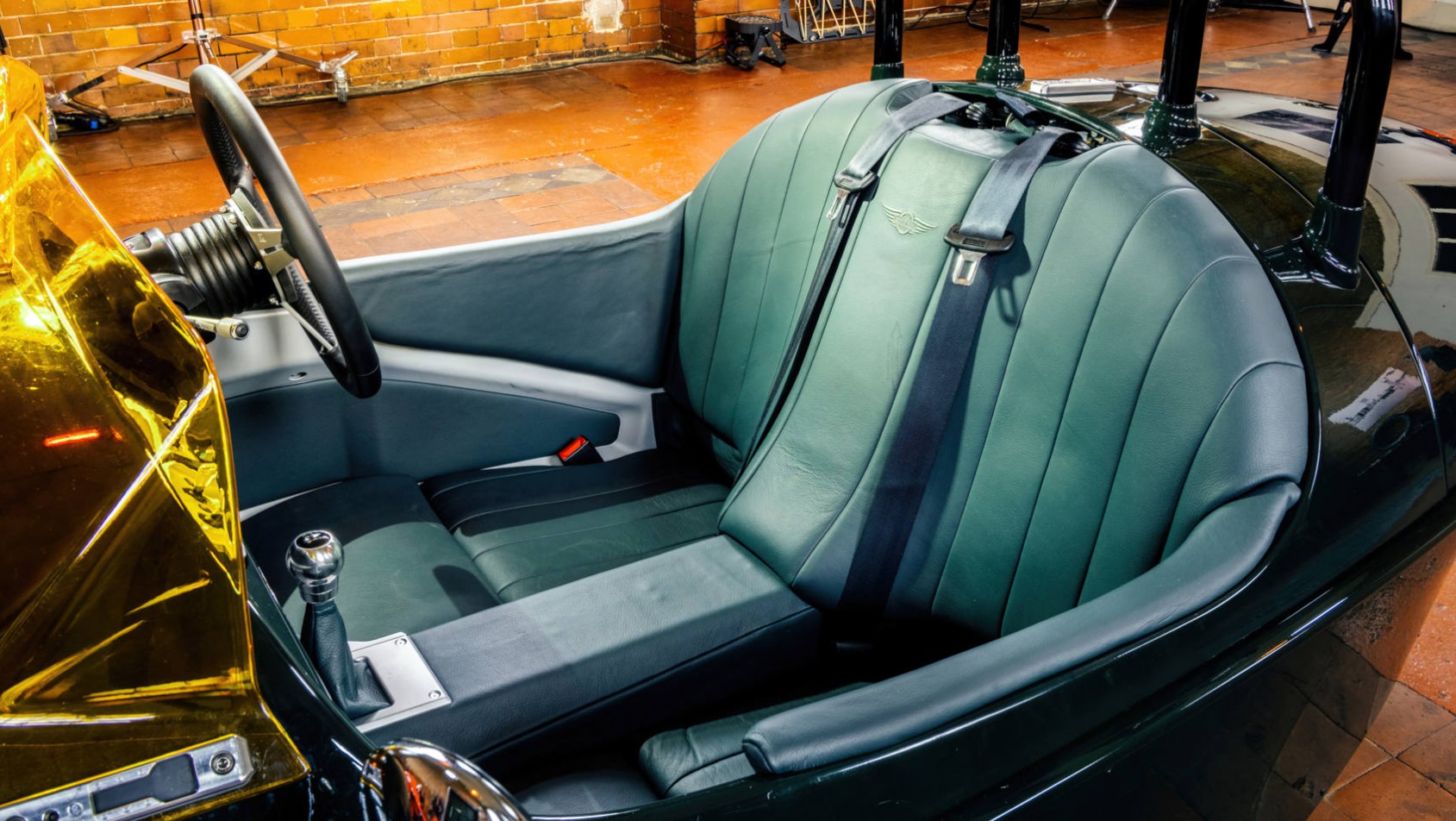 Nowy Morgan Super 3 fotele