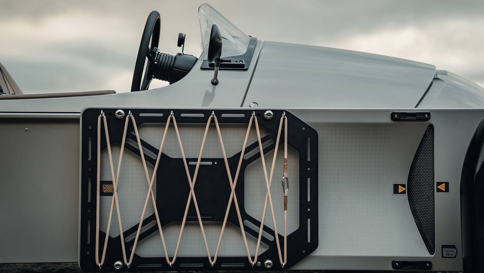 Nowy Morgan Super 3 uchwyt na plansze z numerem startowym