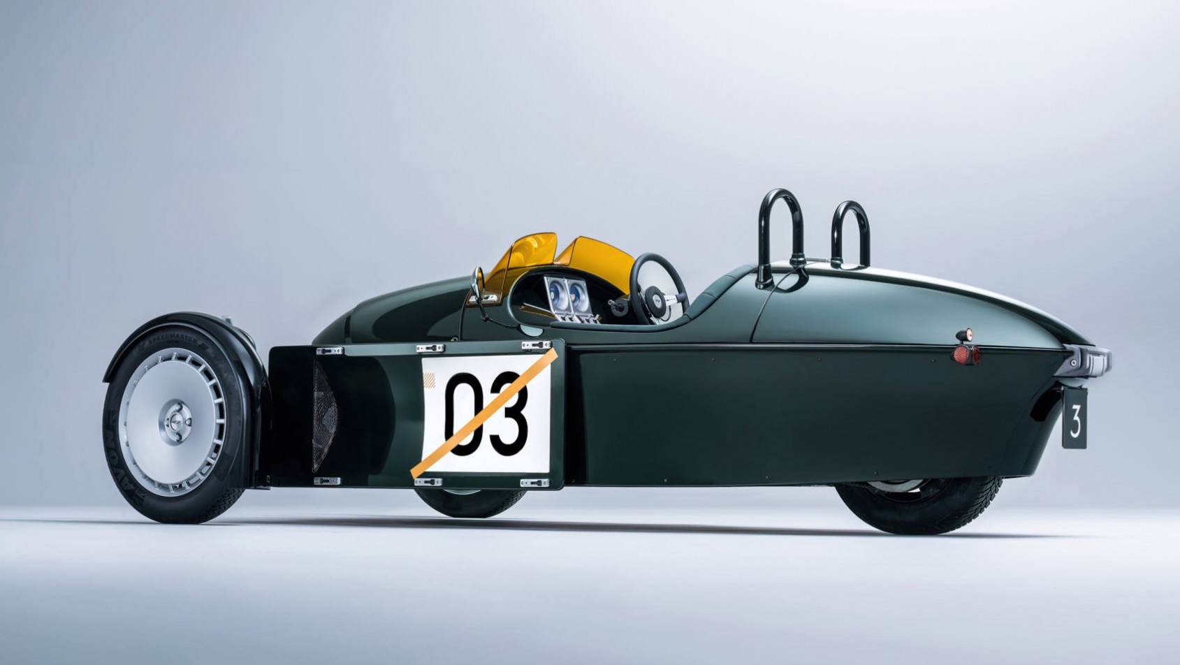 Nowy Morgan Super 3 sesja w studiu - bok