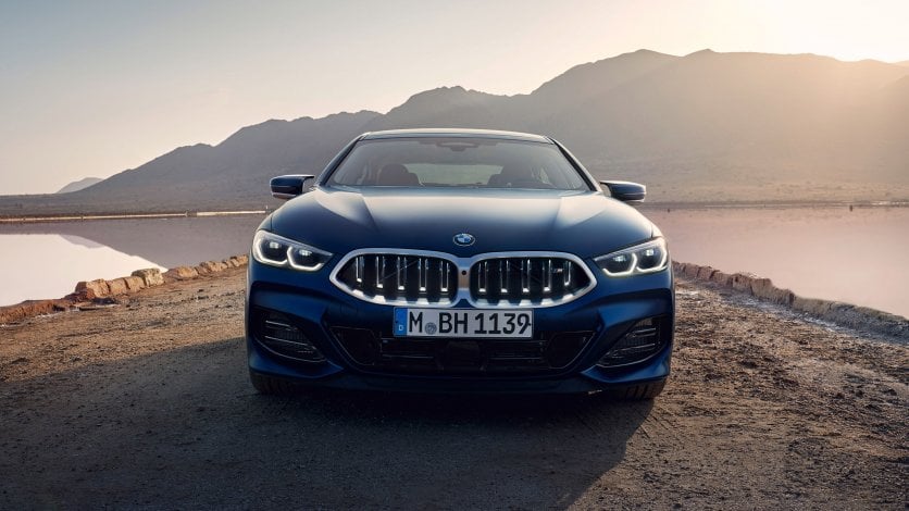 BMW serii 8 przeszło subtelną modernizację wyglądu i technologii BMW serii 8