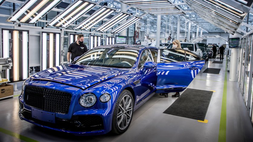 Linia produkcyjna w fabryce Bentleya