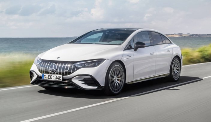 Futurystyczny Mercedes EQE