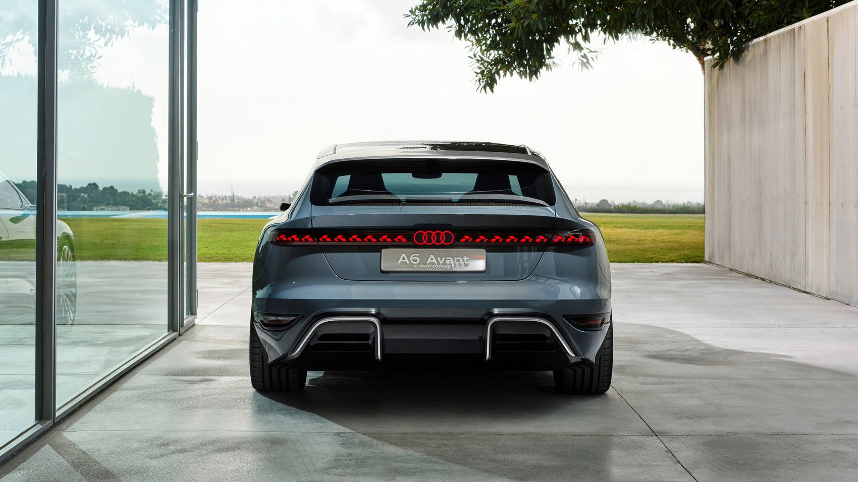 Audi A6 Avant e-tron tył auta
