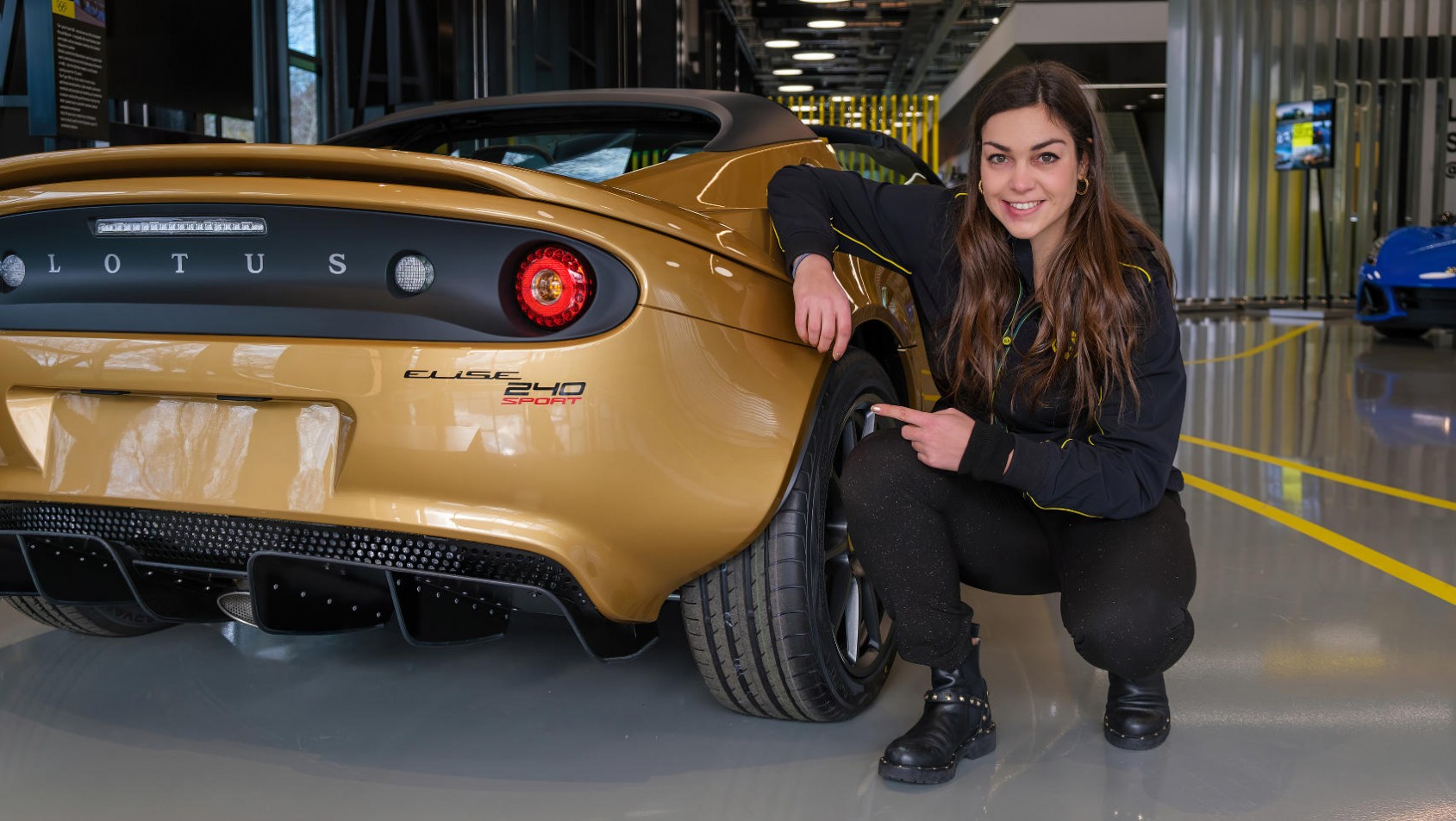 Elise Artioli ze swoim Lotusem