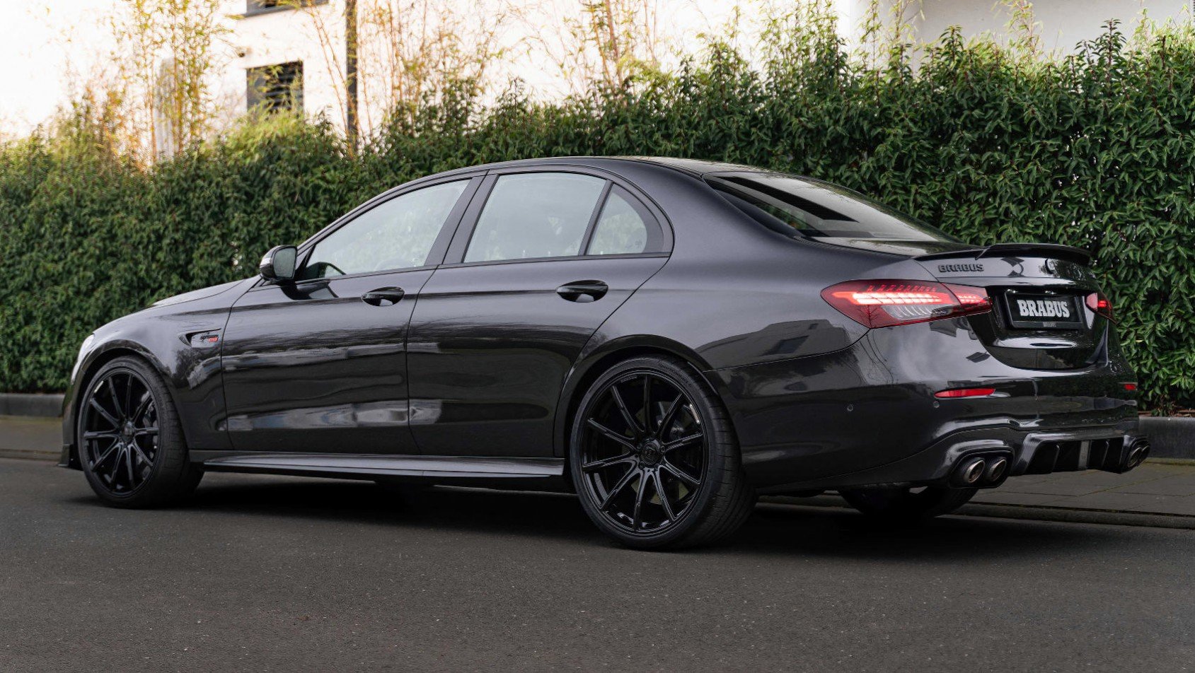 Brabus Mercedes AMG E63 S w całej okazałości