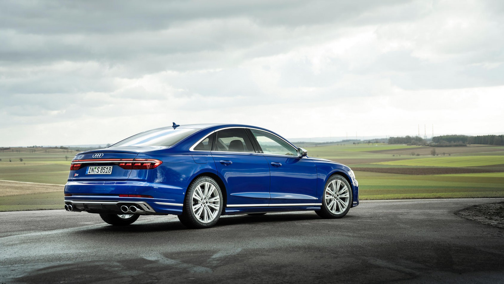 Audi A8/S8 sylwetka