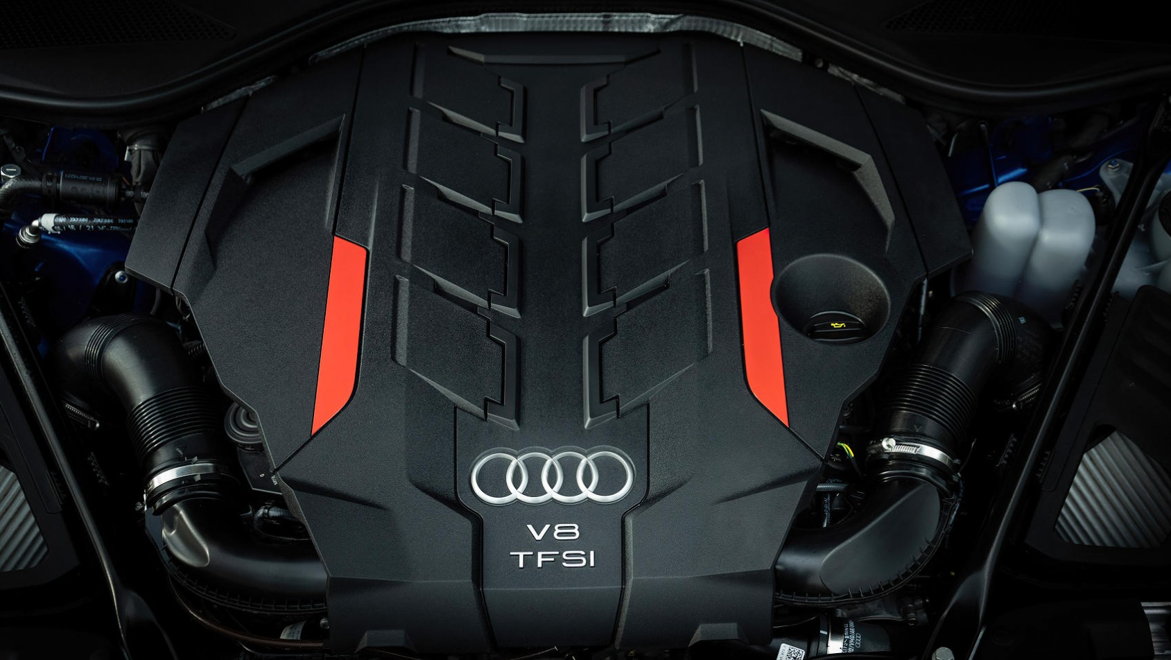 Audi A8/S8 silnik V8 TFSI