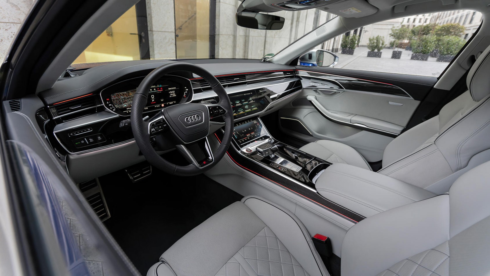 Audi A8/S8 2022 wnętrze, fotele, kokpit