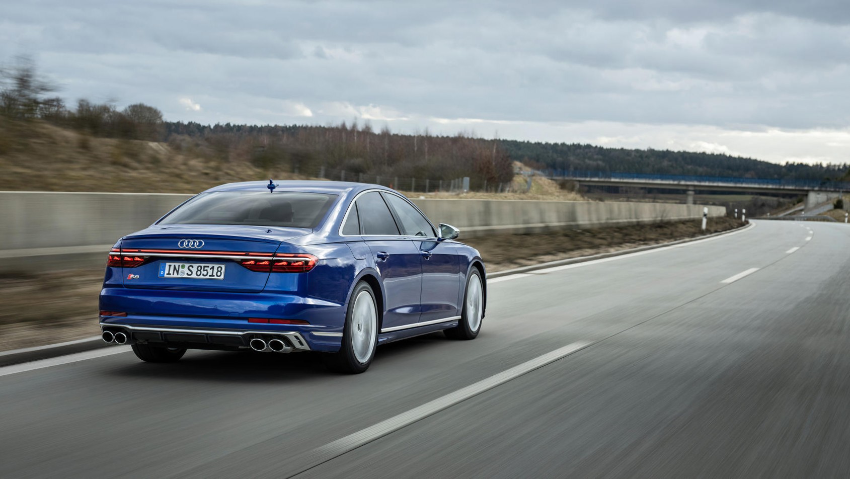 Audi A8/S8 2022 tył