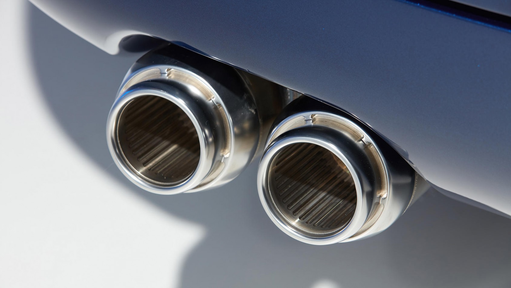 Restomod RML Short Wheelbase wydech