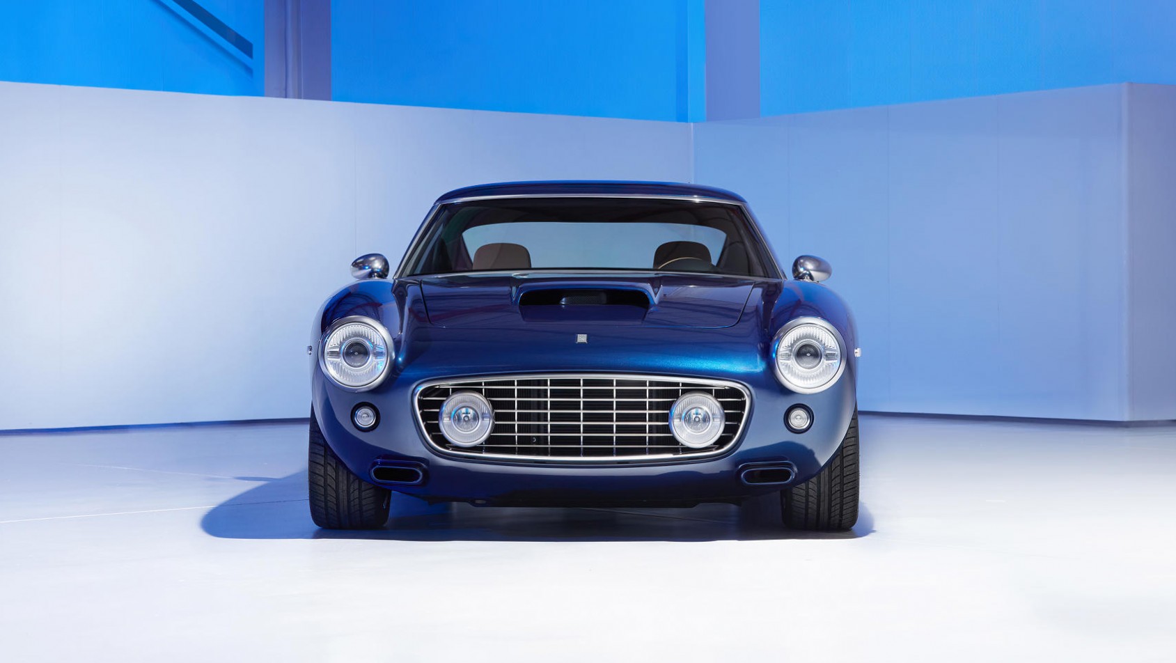 Restomod RML Short Wheelbase przód