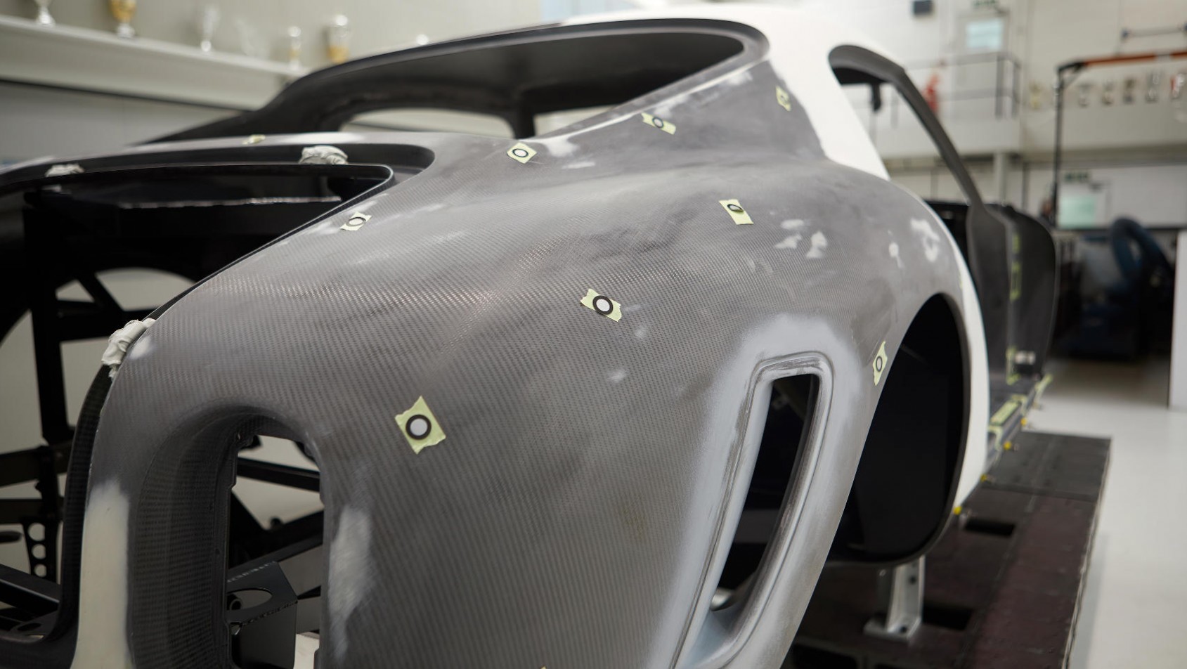 Restomod RML Short Wheelbase podczas tworzenia