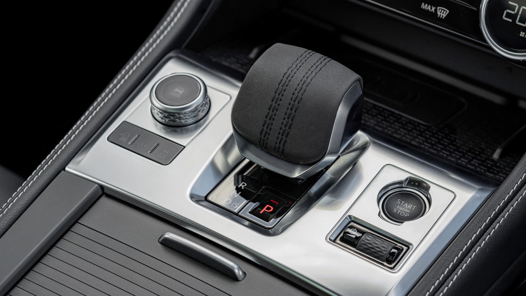 Jaguar F-Pace skrzynia biegów, automat