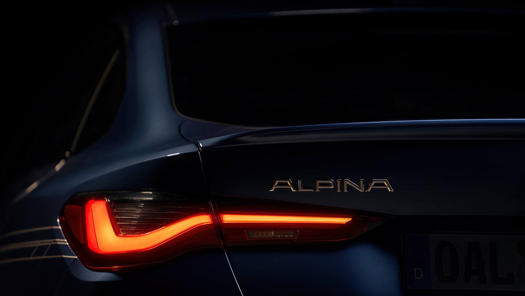 Nowa Alpina B4 - tylne światła