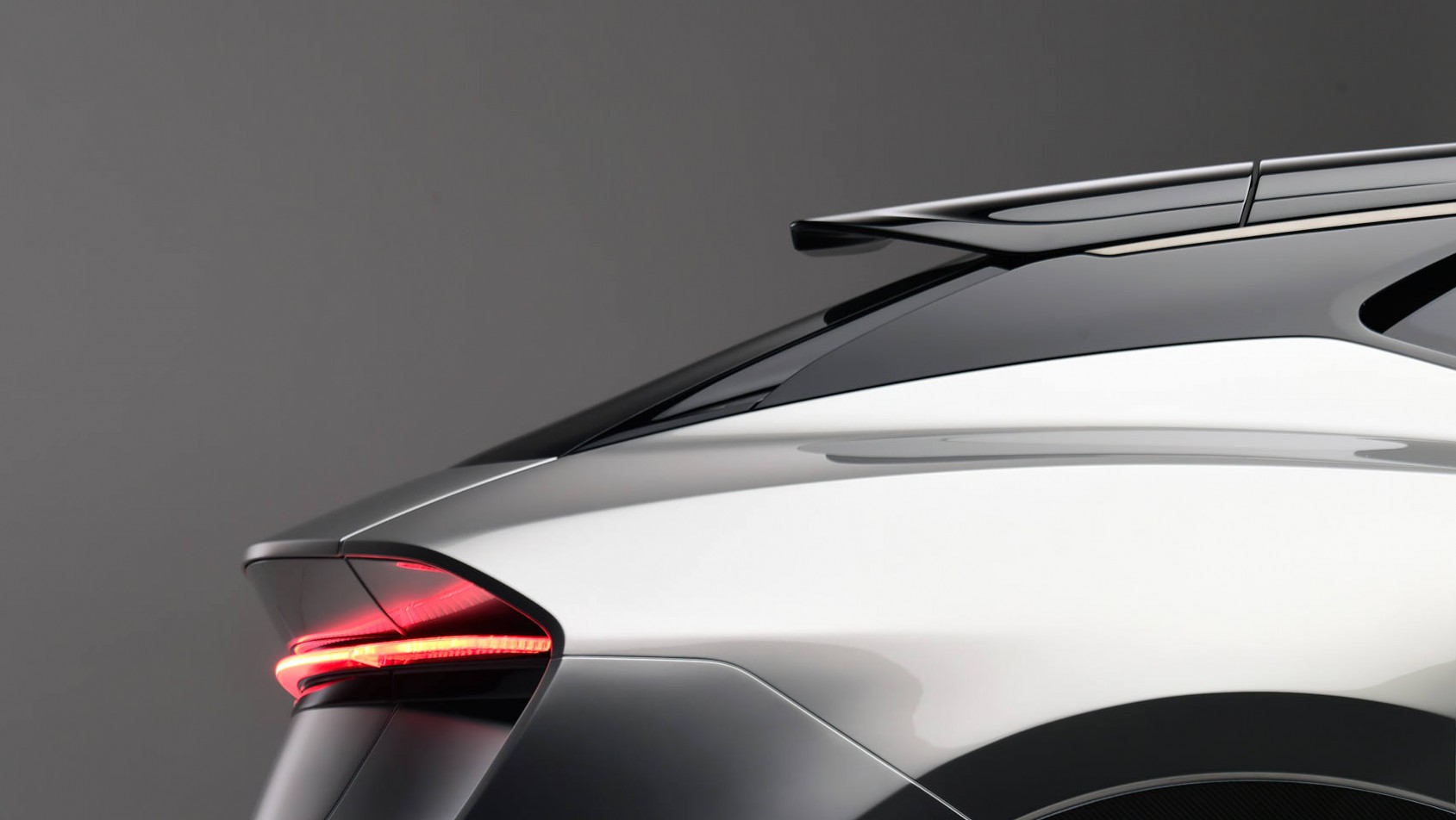 Nowy Lotus Eletre: sylwetka auta