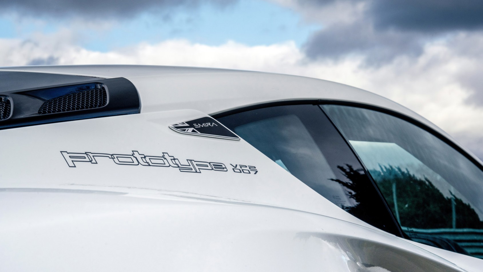 Lotus Emira 2022 prototyp VP-007