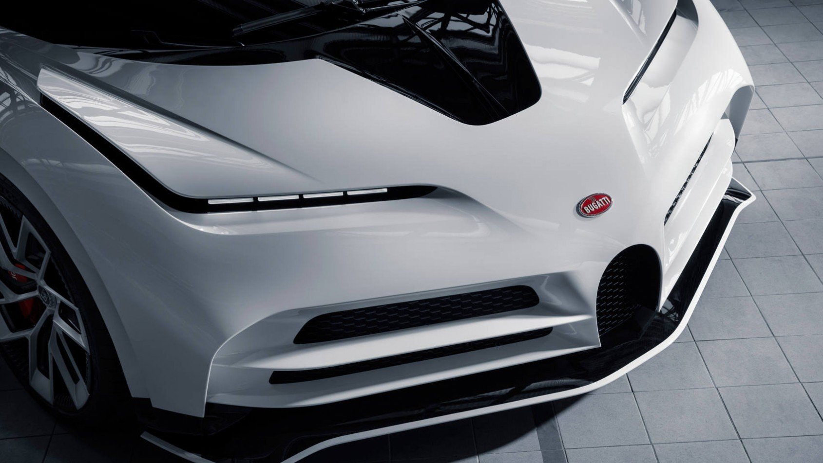 Bugatti Centodieci - detale przodu auta