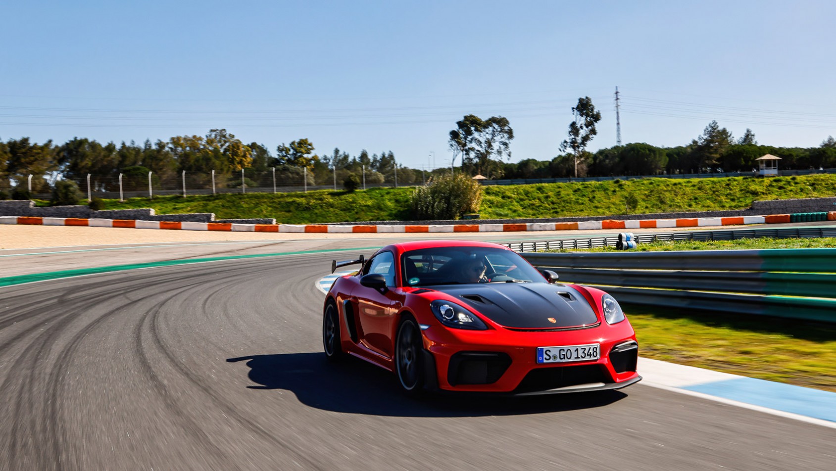 Porsche 718 Cayman GT4 RS test