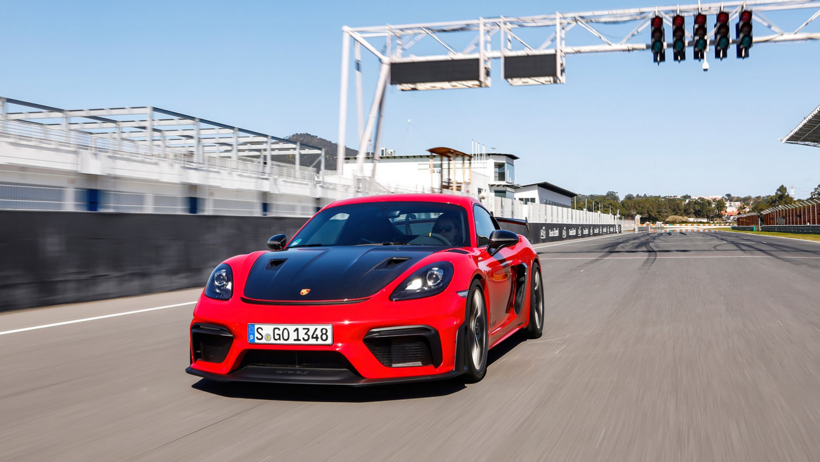 Porsche Cayman GT4 RS na torze