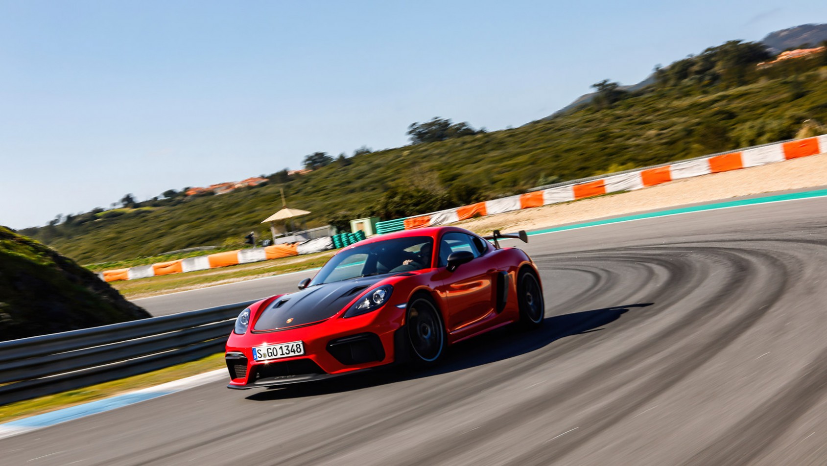 Porsche Cayman GT4 RS w ruchu