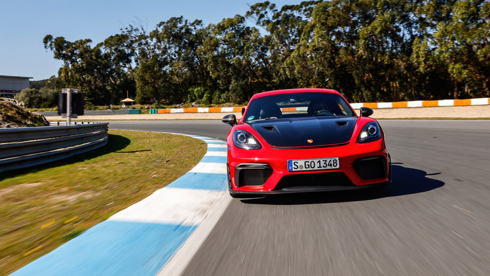 Porsche Cayman GT4 RS na torze
