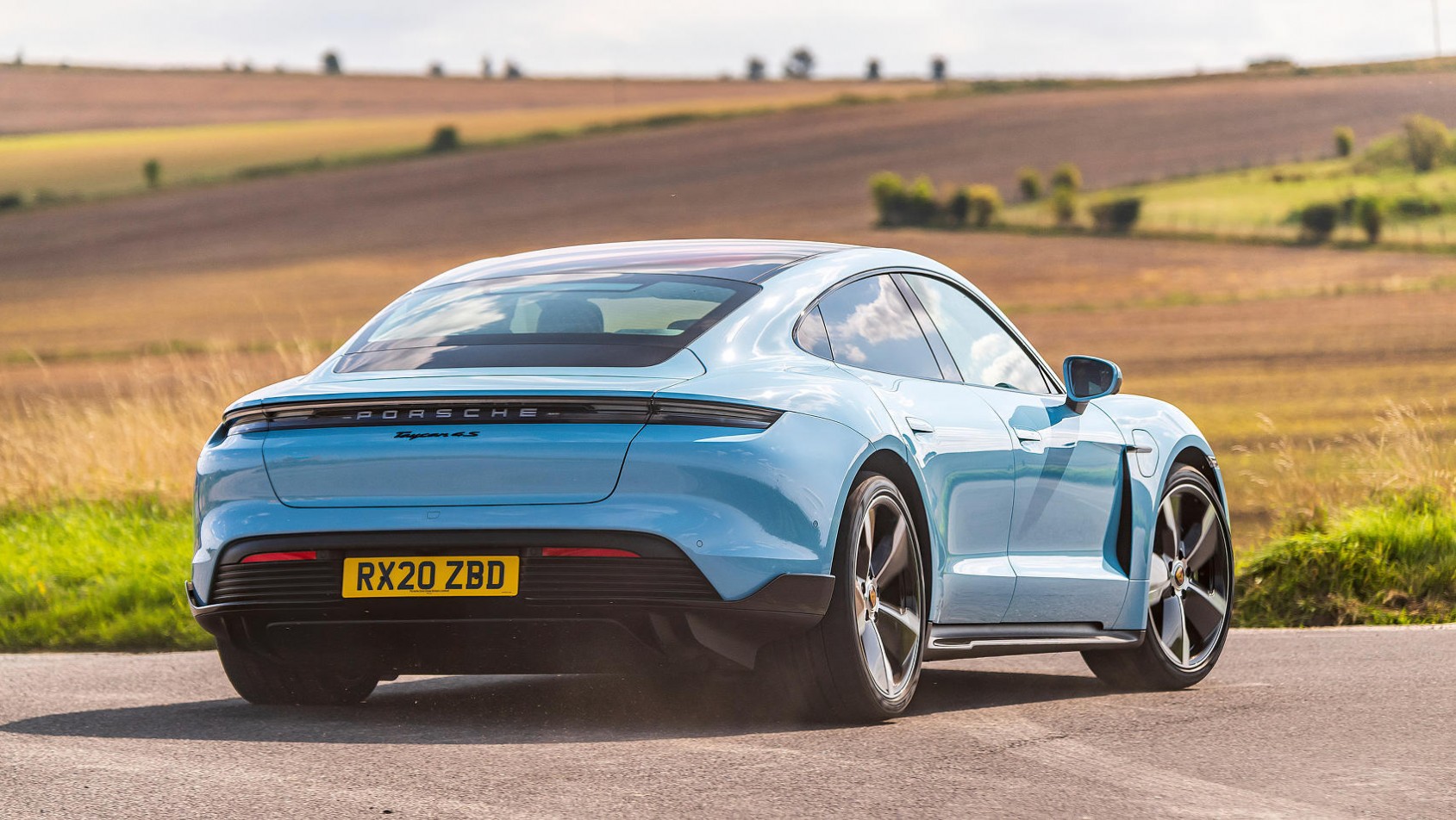 Porsche Taycan z tyłu