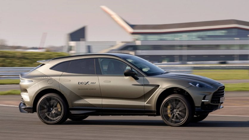 Aston Martin DBX707 - jeździliśmy prototypem rywala Lamborghini Urus Pierwsza jazda Aston Martinem DBX 707