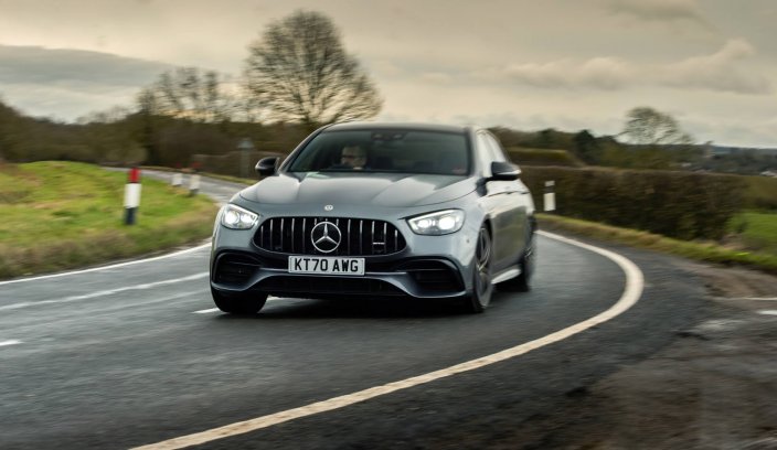 Mercedes-AMG E63 S na drodze