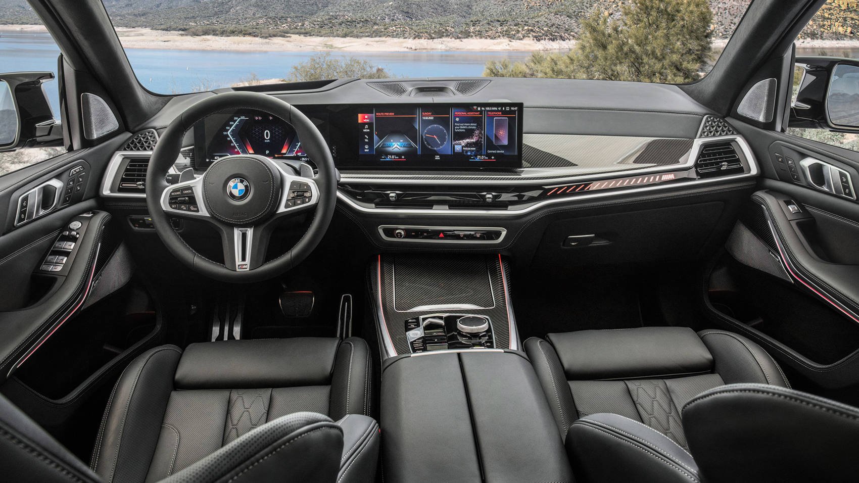 Nowe wnętrze BMW X7 M60i