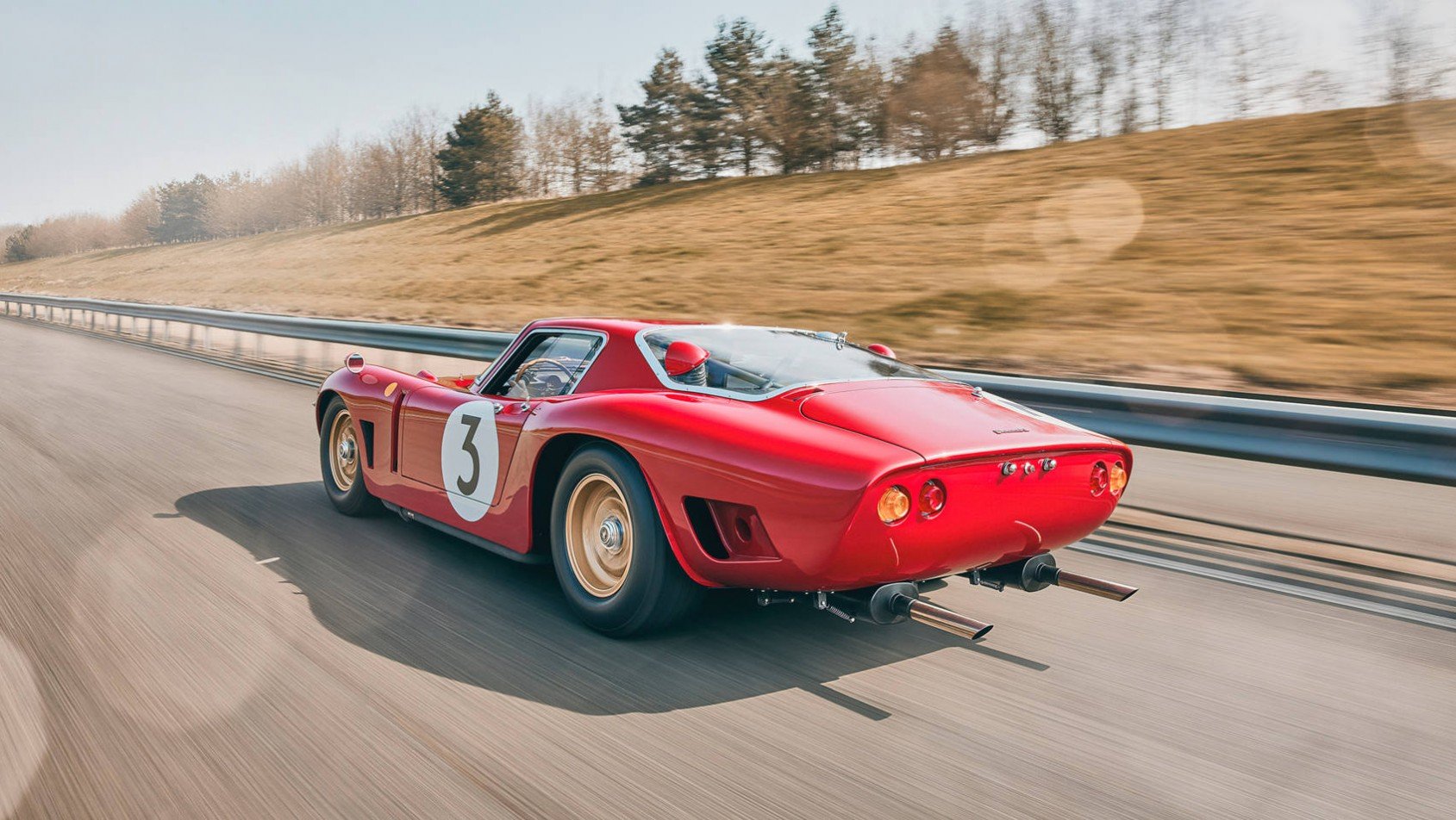 Prototyp Bizzarrini 5300 GT Corsa Revival podczas testów