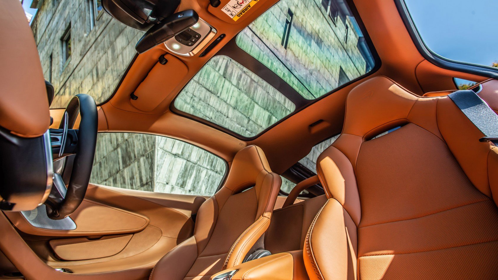 McLaren GT wnętrze