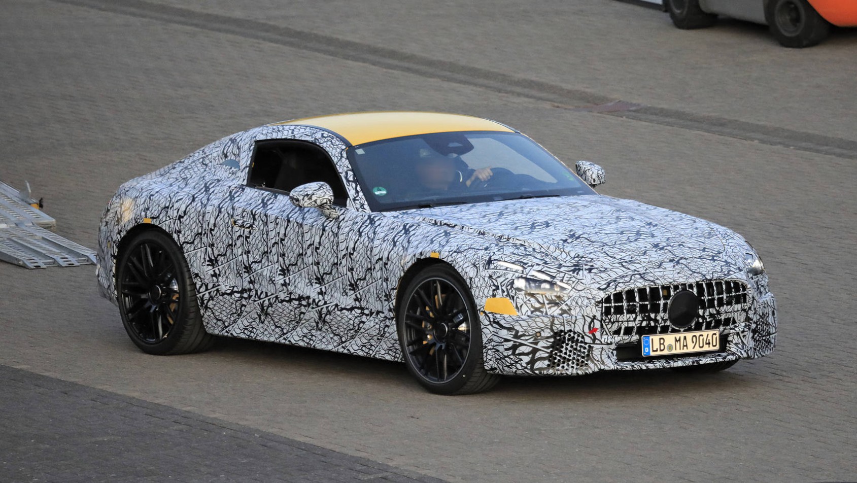 Przepremierowe testy Mercedesa AMG GT