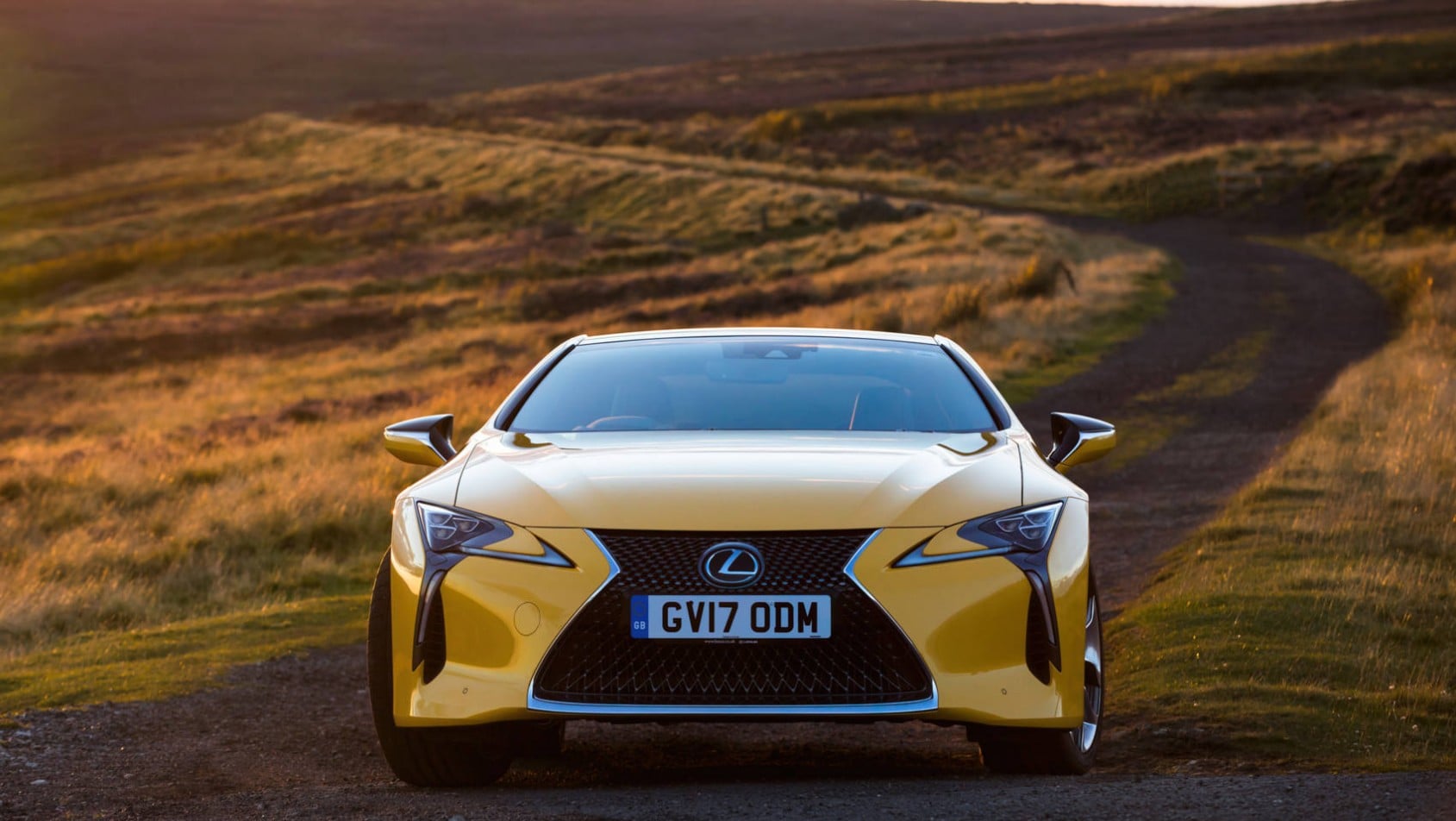 Lexus LC500 z przodu