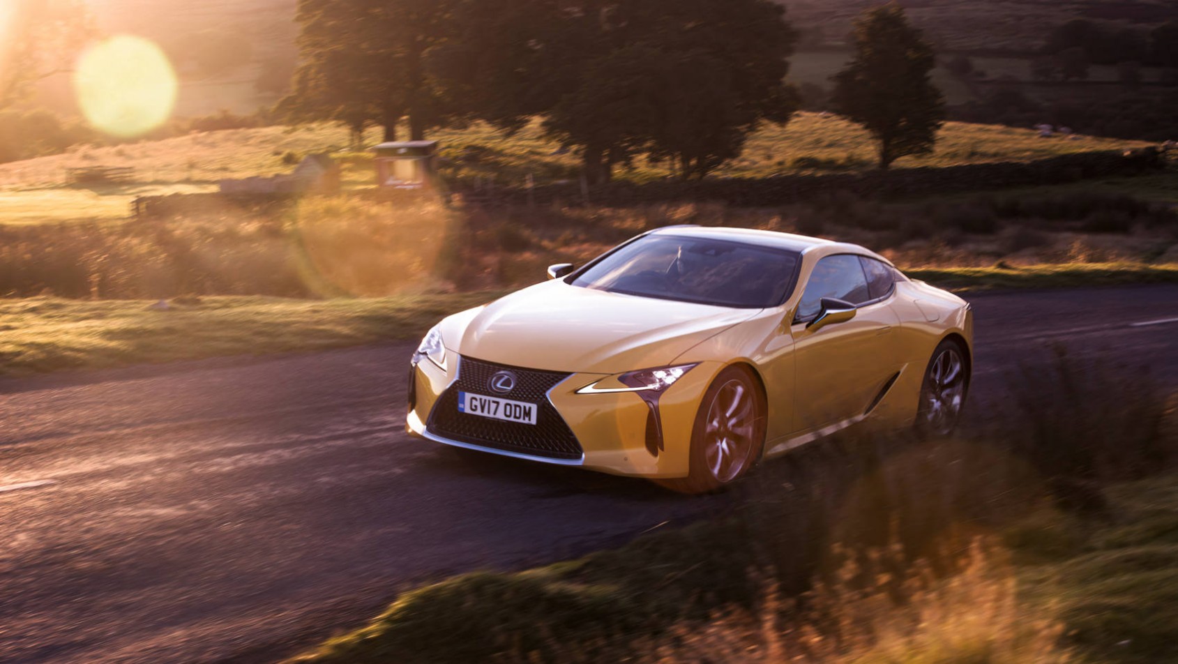 Lexus LC500 w ruchu