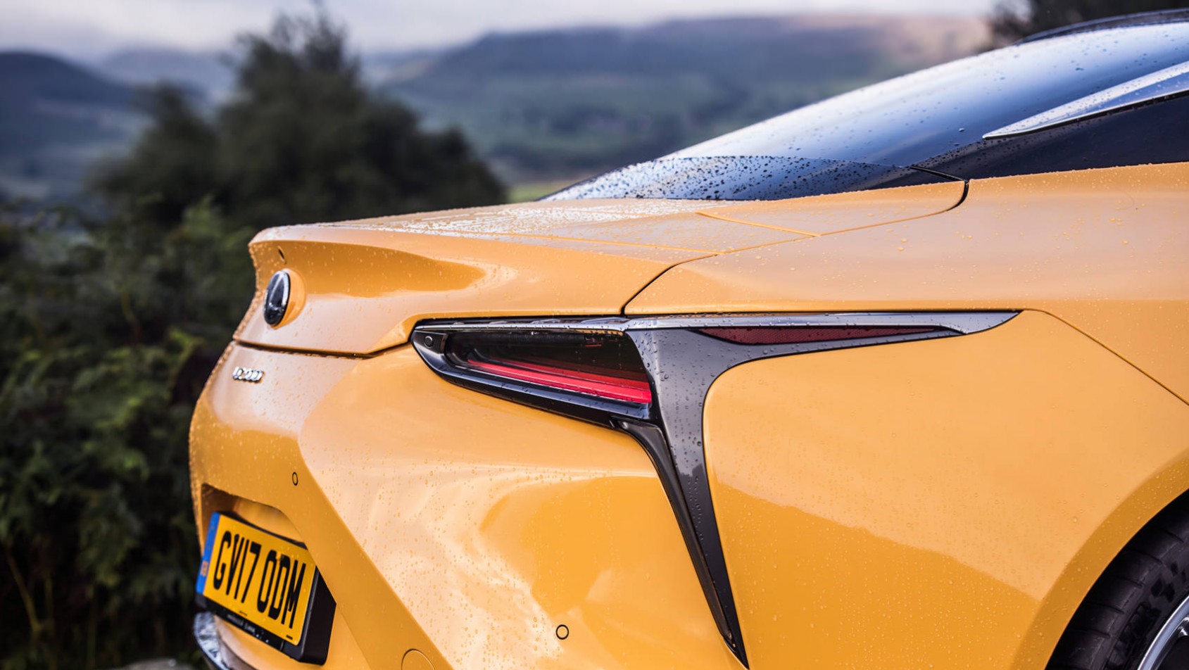 Lexus LC500 światła tylne