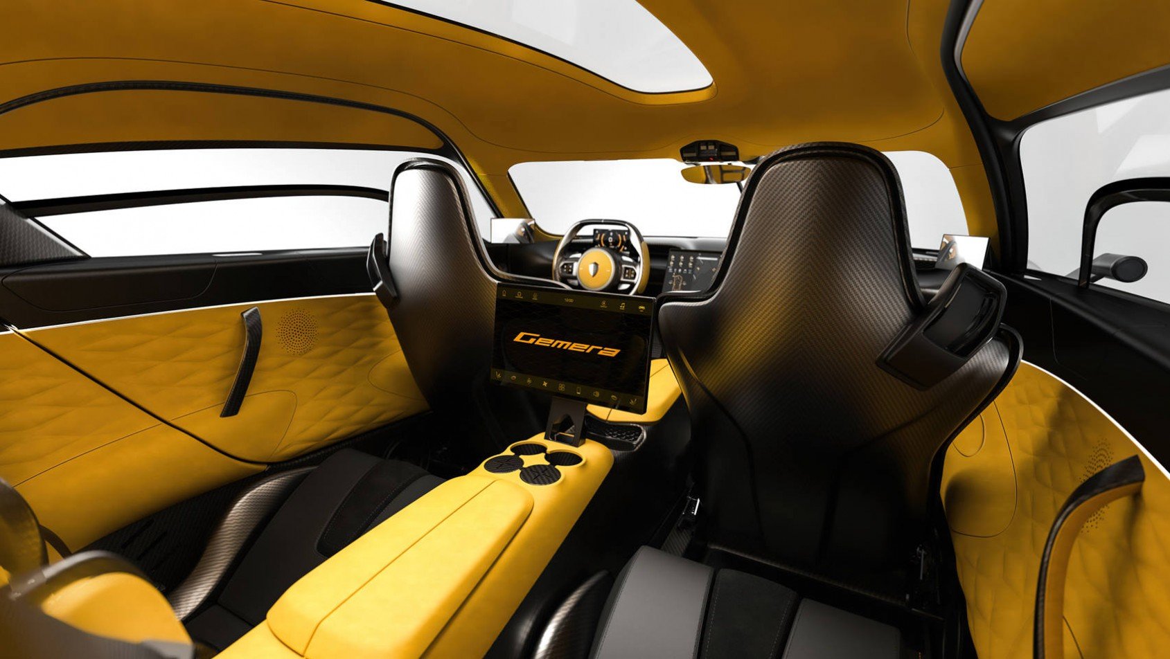 Koenigsegg Gemera - całkiem przestronne wnętrze