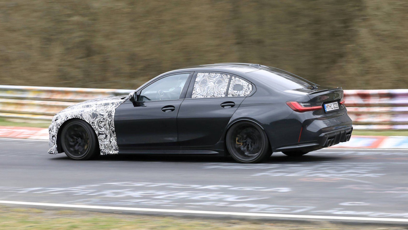 BMW M3 CS - sylwetka auta