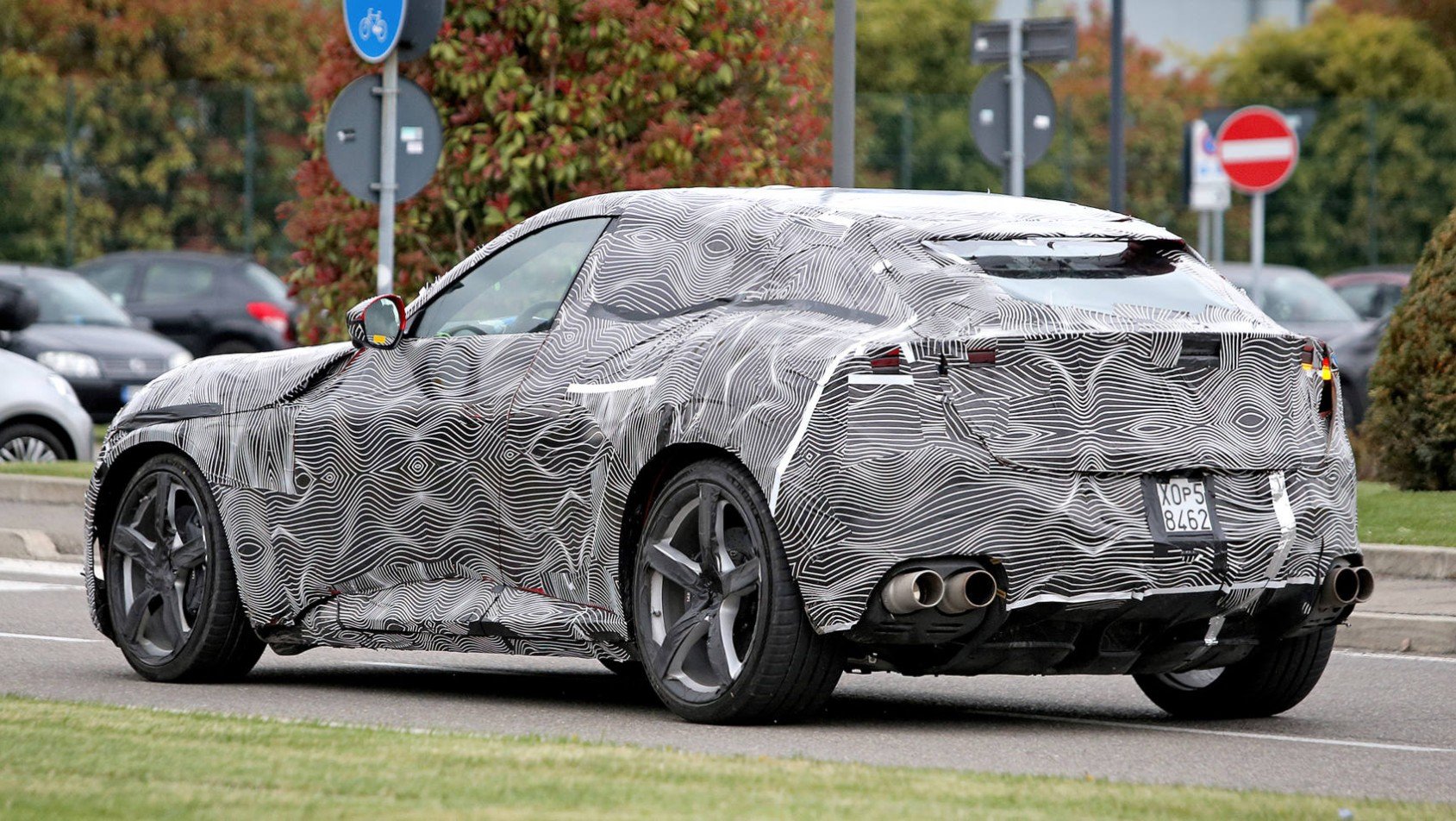 Purosangue - SUV ze stajni Ferrari