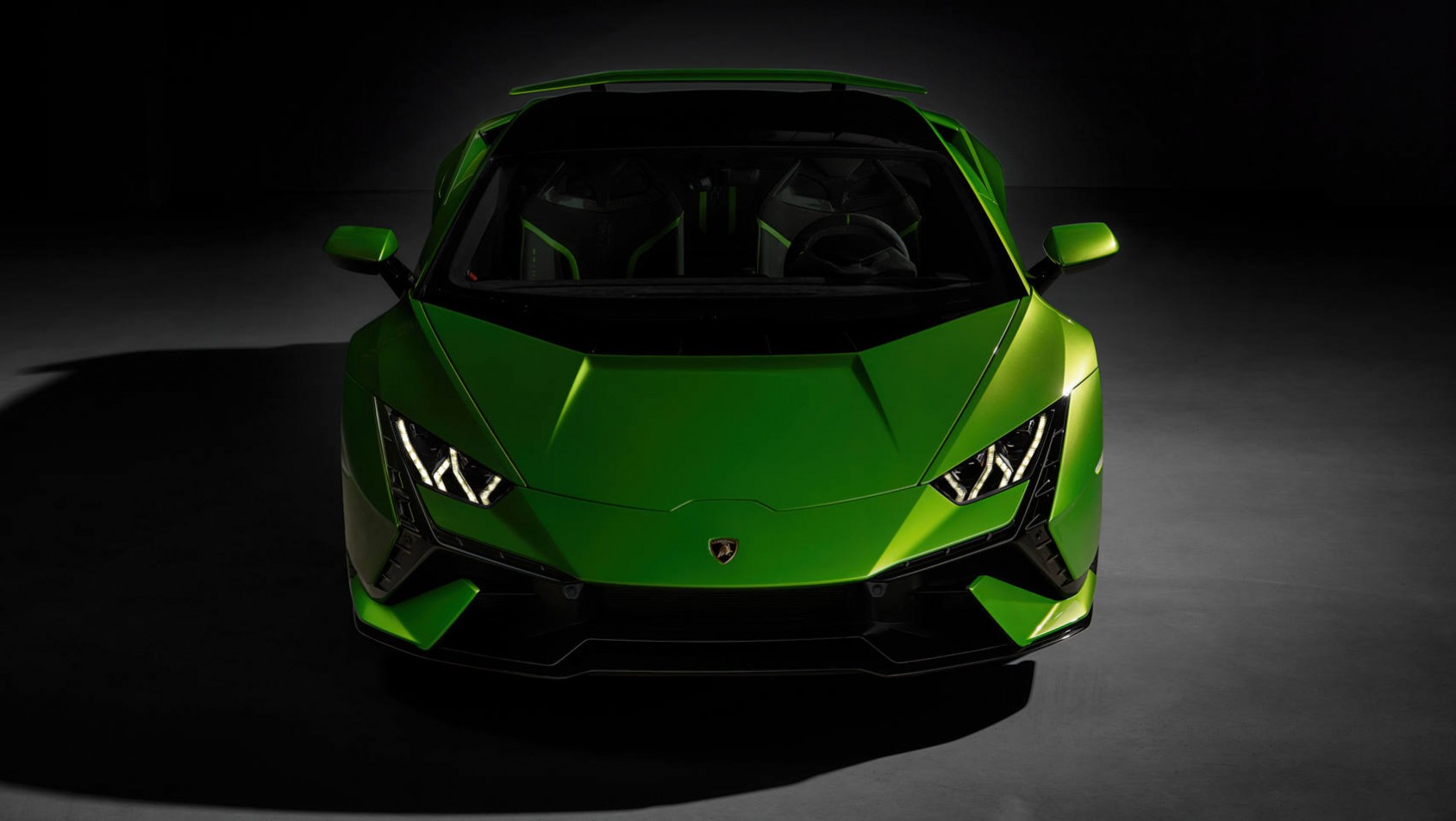 Lamborghini Huracan Tecnica - zbliżenie na front auta
