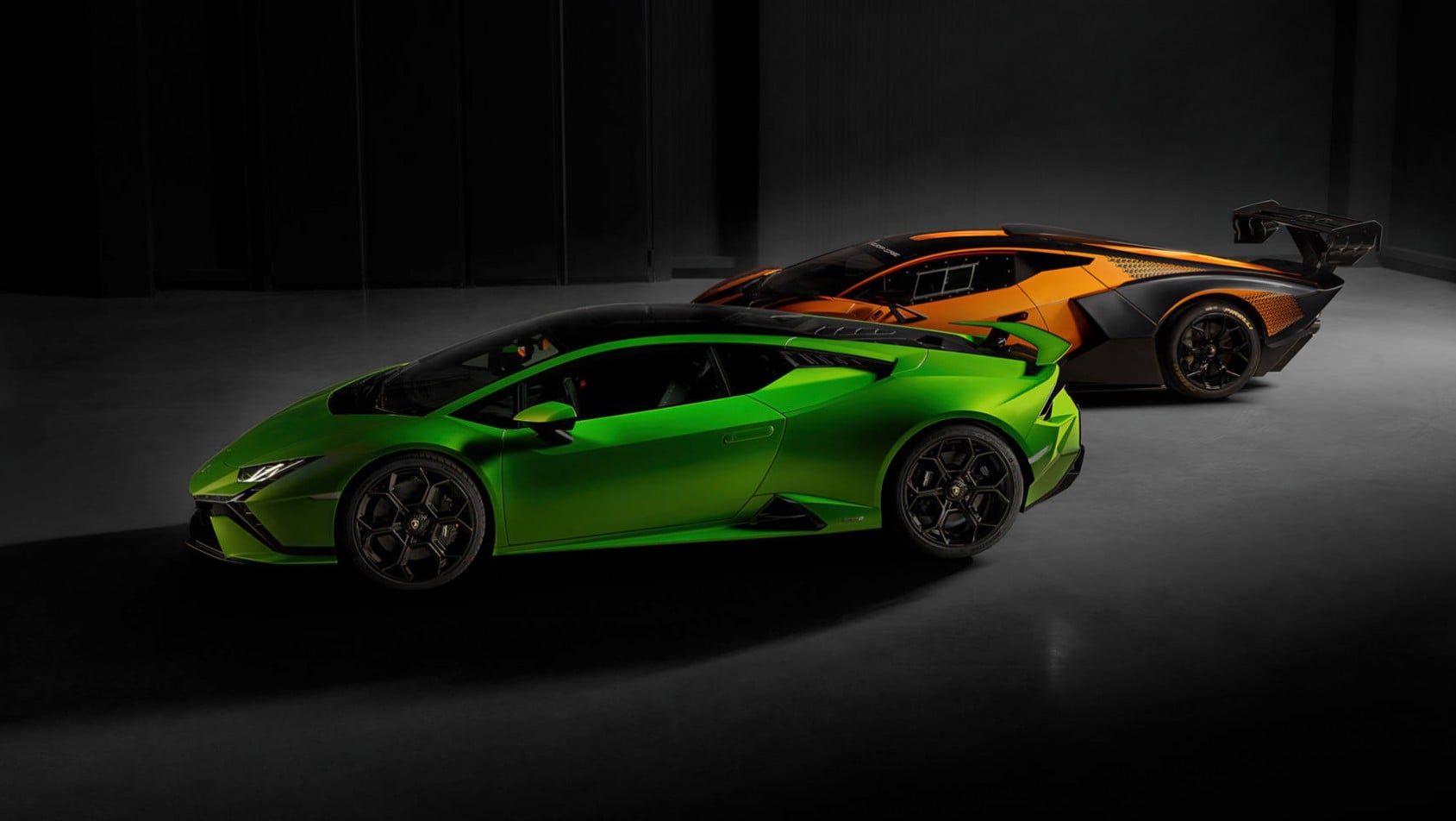 Lamborghini Huracan Tecnica razem z SCV12 Essenza