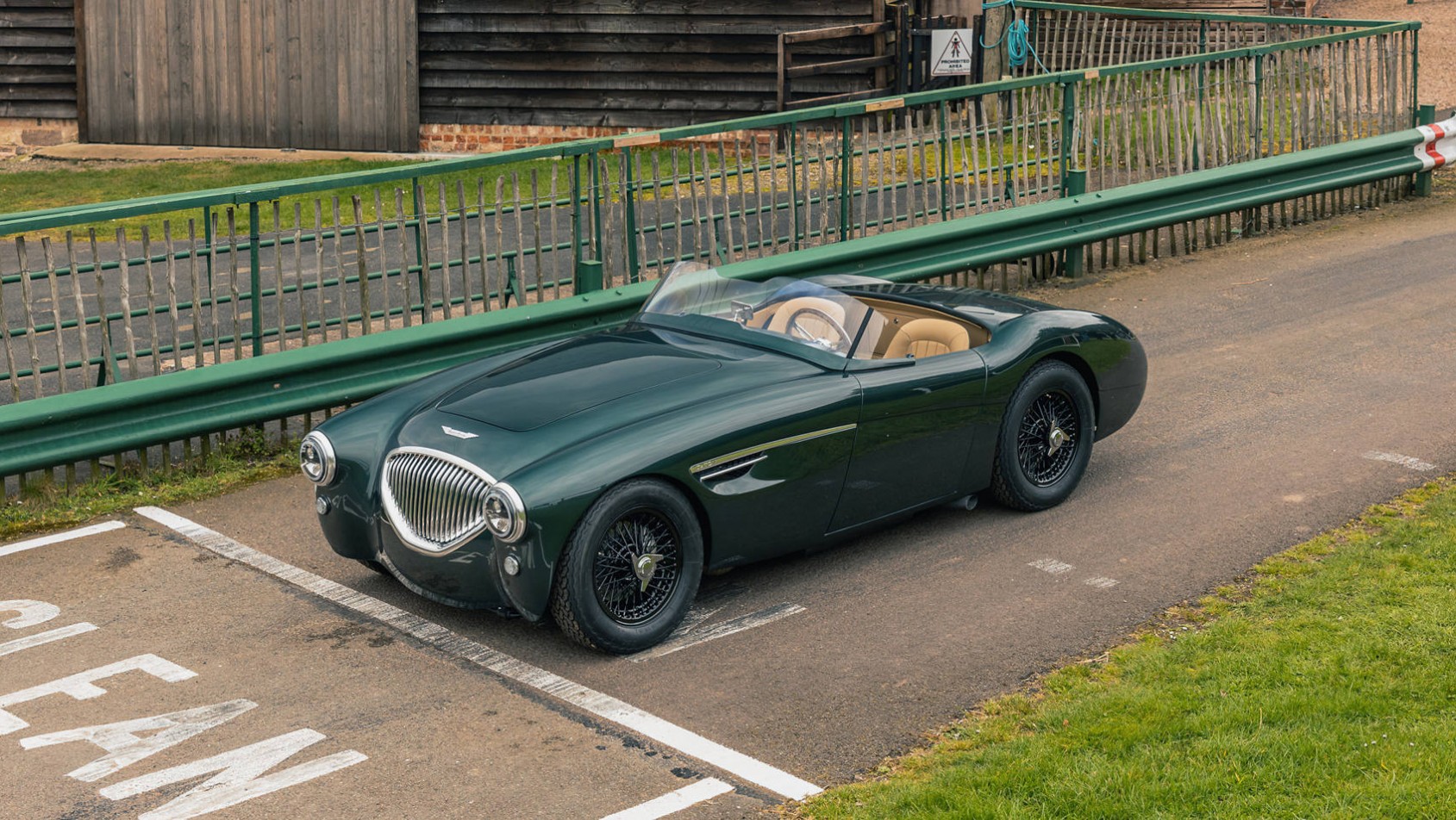 Healey by Caton z lotu ptaka