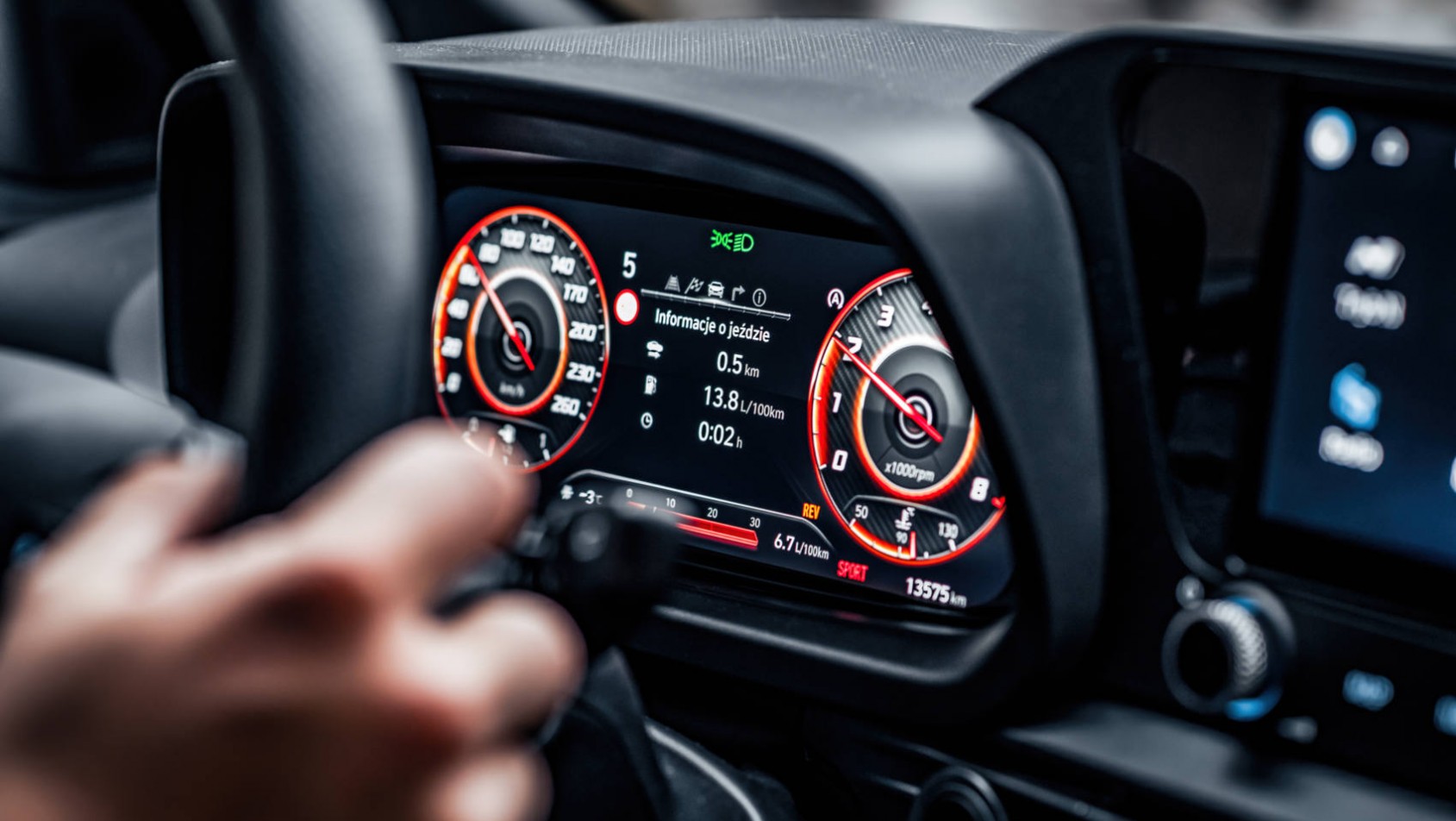 Hyundai i20 N - cyfrowe zegary