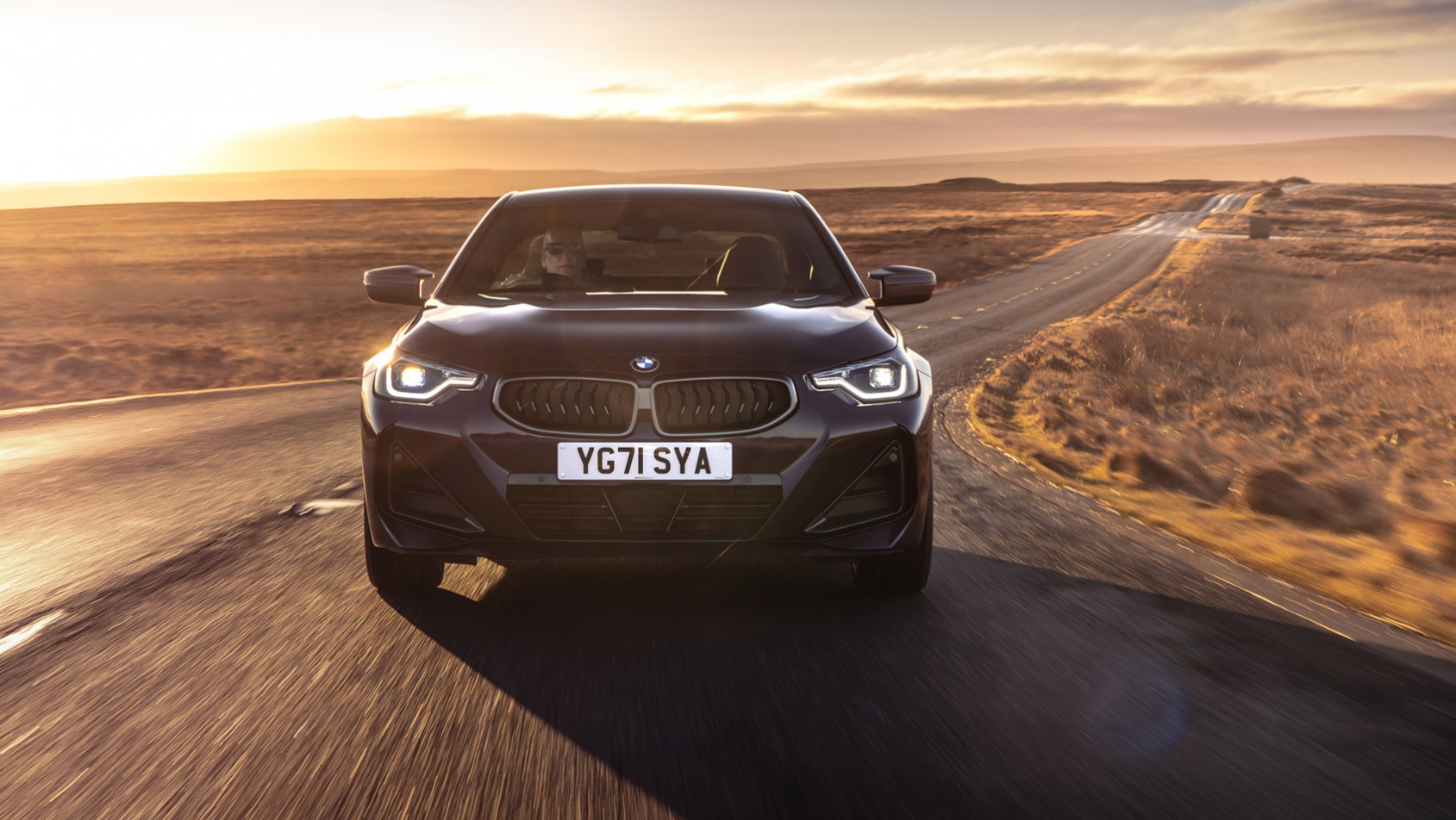 2022 BMW M240i xDrive z przodu