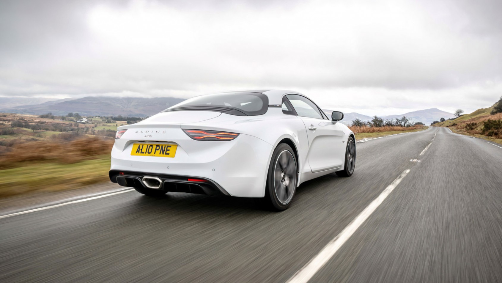 Alpine A110 białe podczas testów