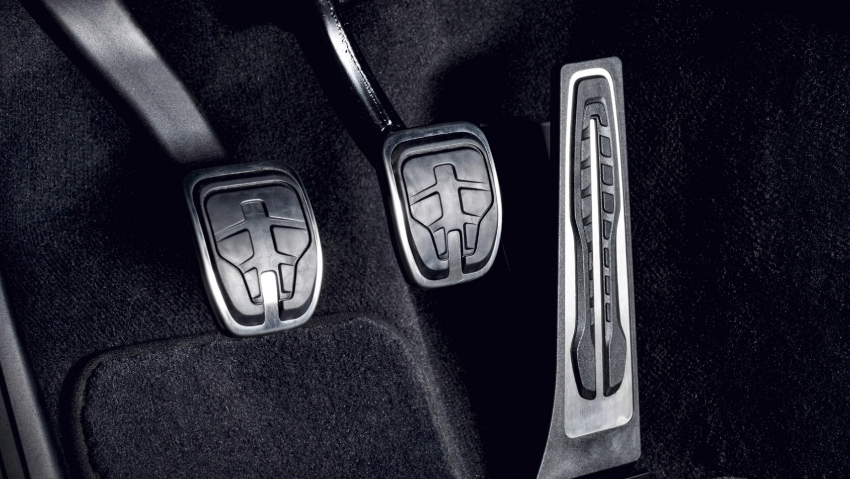 GR-Supra-Toyota rozstaw pedałów