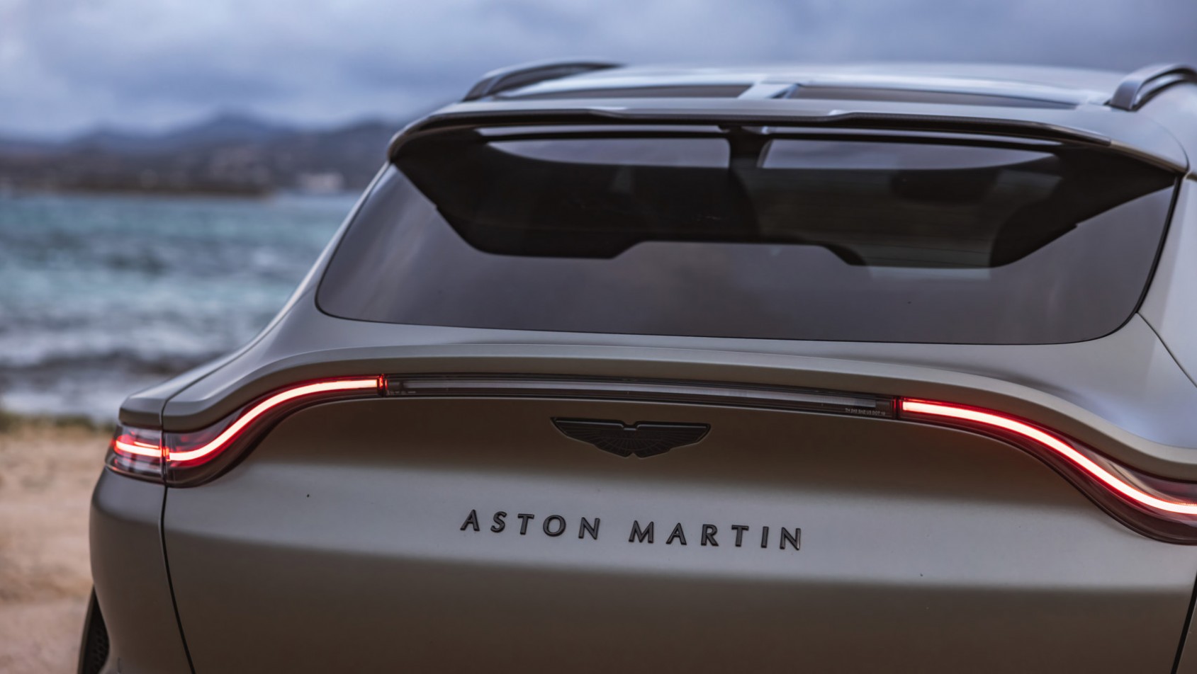 Aston Martin DBX707 bagażnik