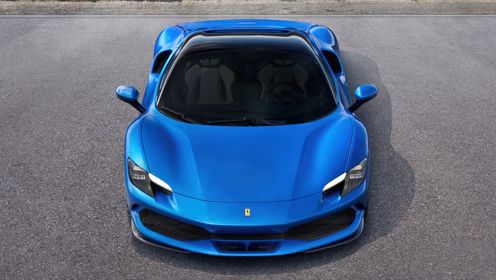 Ferrari 296 GTS - front auta