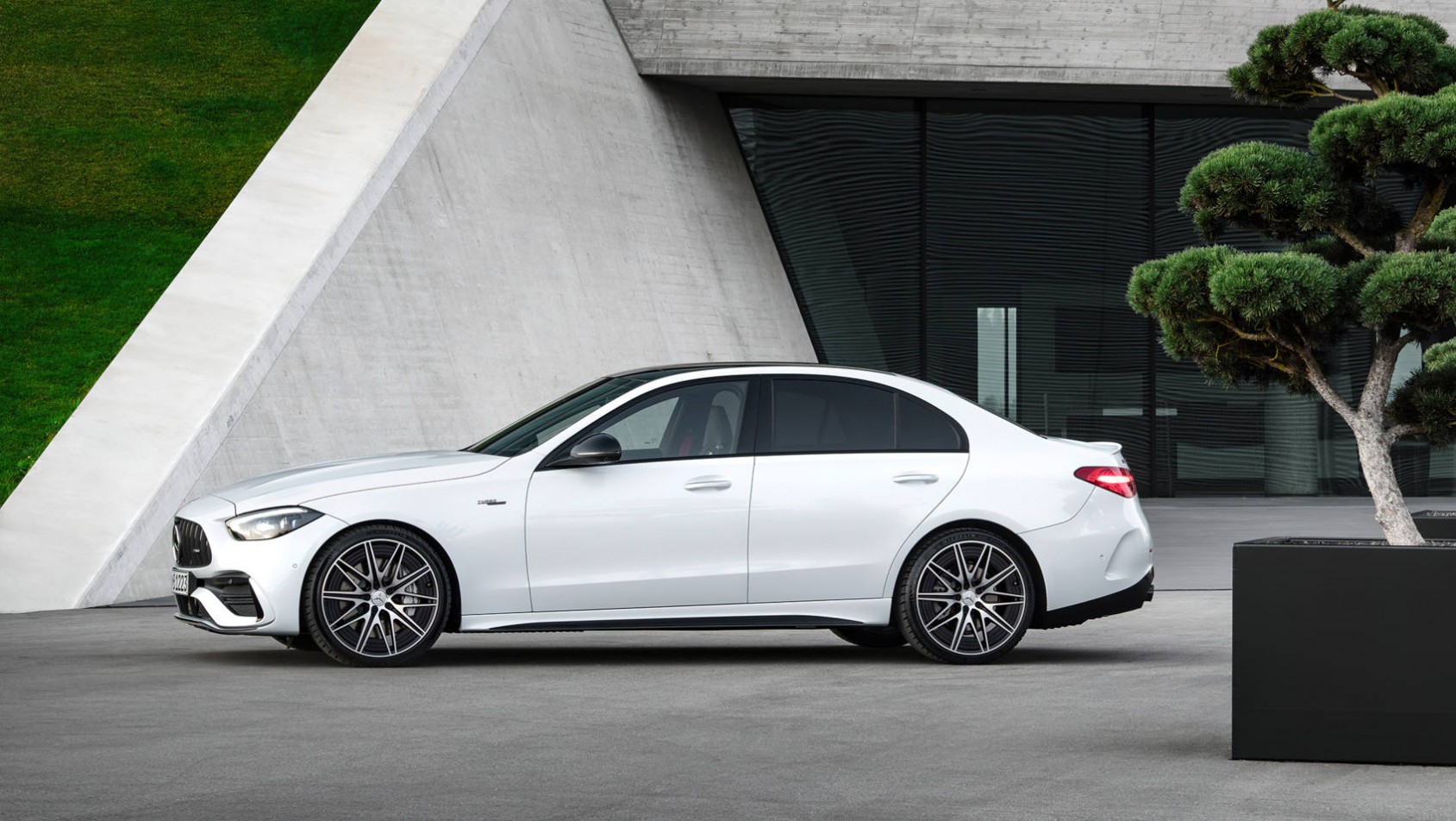 Mercedes-AMG C43 - sylwetka auta