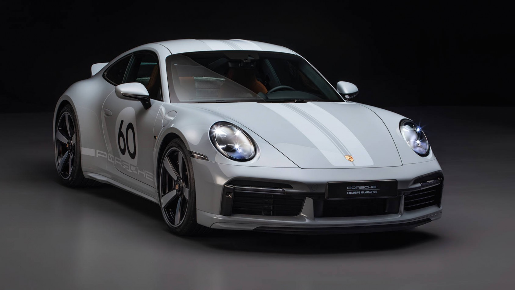 Porsche 911 Sport Classic sylwetka z przodu